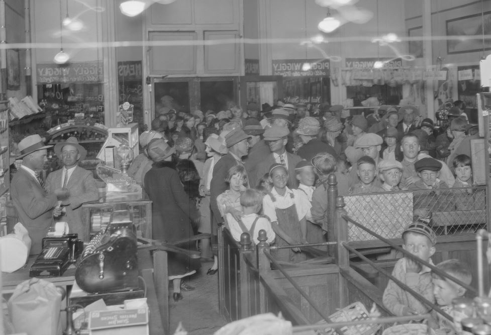 Piggly Wiggly Grocery Store opening day crowd, interior, 210 S. 3rd, Laramie, Wyoming, 1927